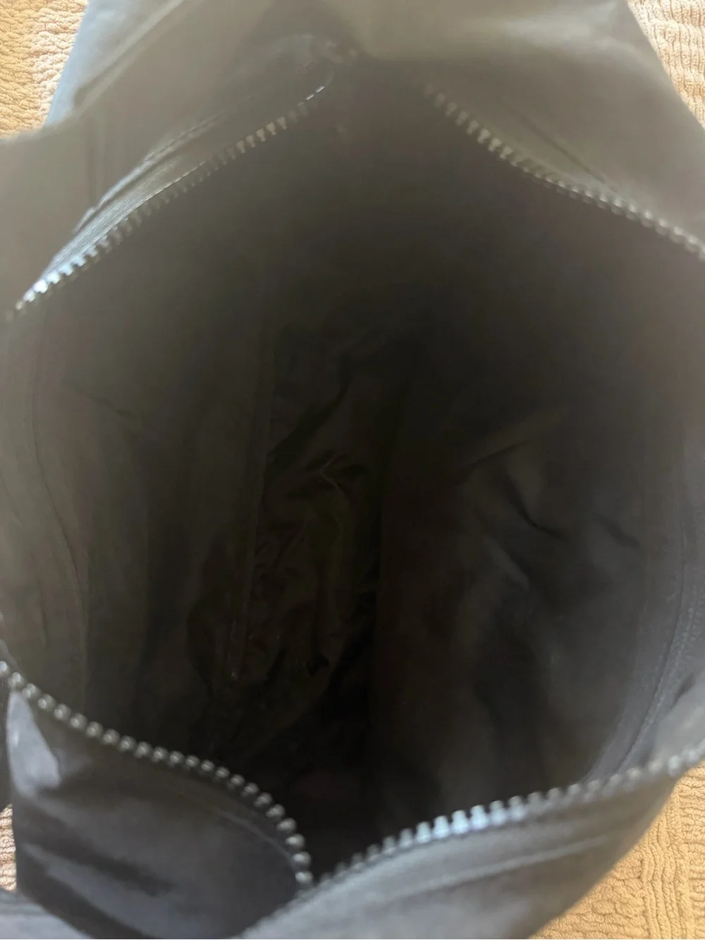 BAGGU embroidered medium black crescent bag! UO exclusive!